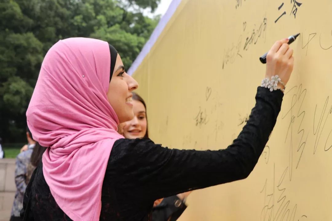 1542727592037006488.jpg 4.jpg